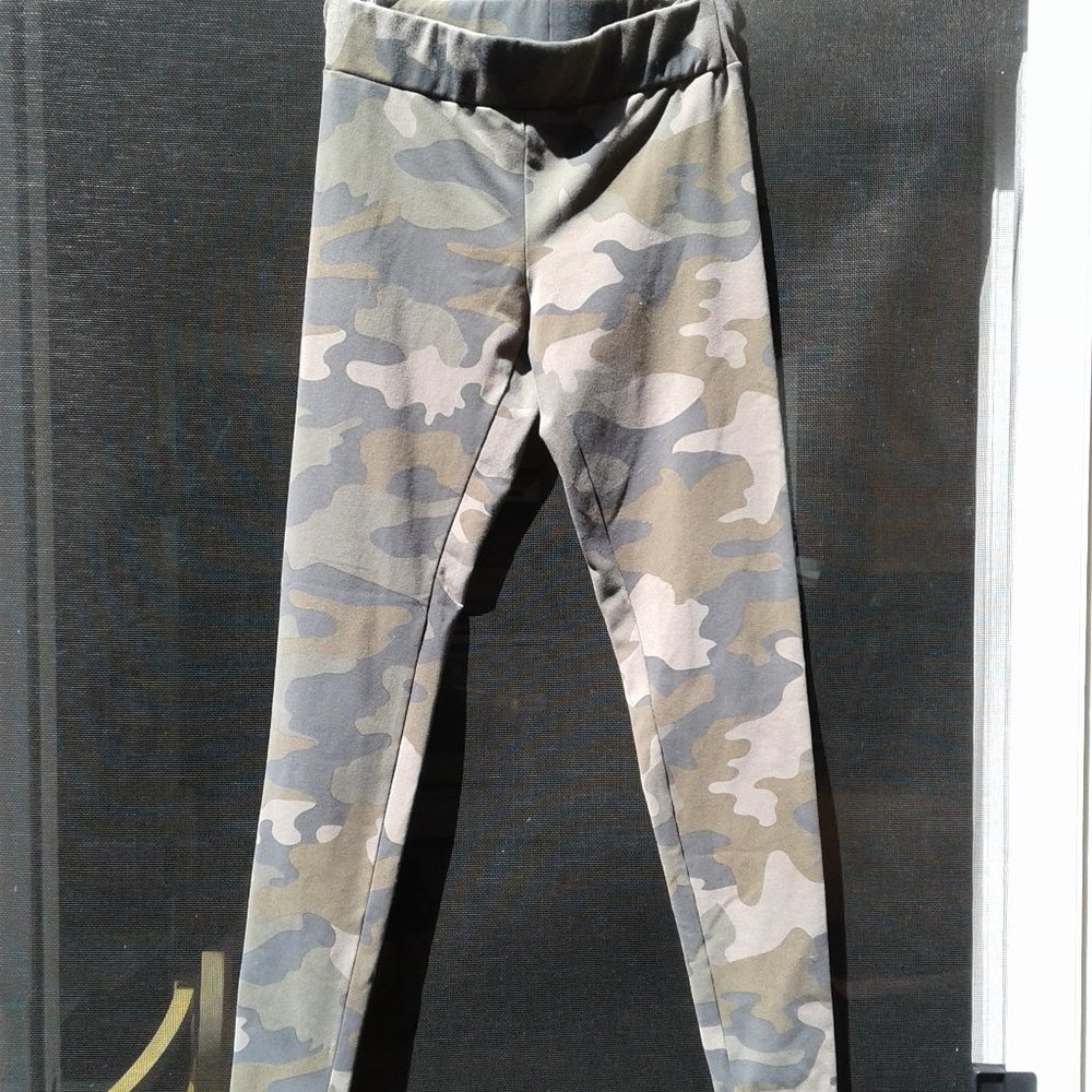 Willow & Clay High Waist Camo Leggings